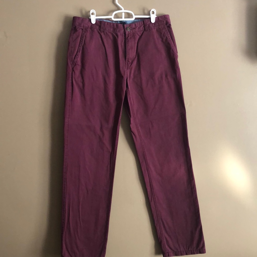 Tommy Hilfiger maroon Chino